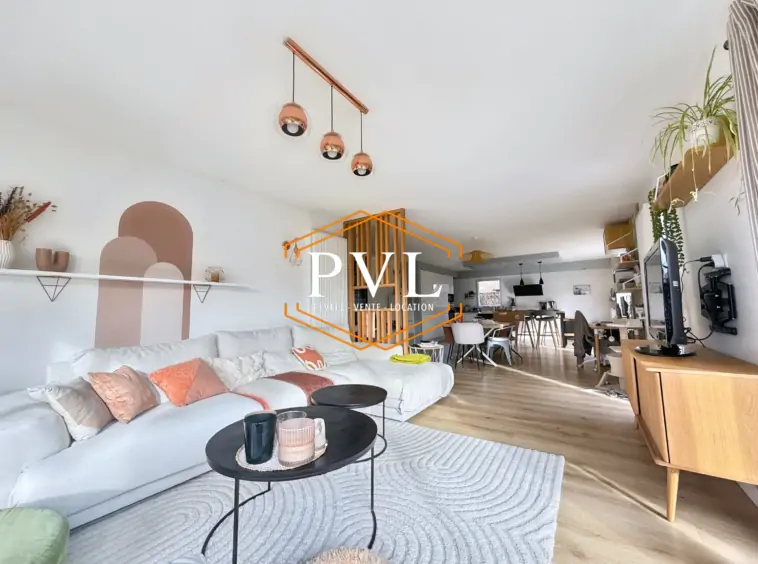 Maison 6 pièces 160 m² · à Cobrieux · 160 m² · 574 000 €