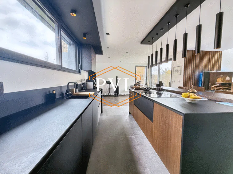 Maison 5 pièces 160 m² · à Gruson · 160 m² · 815 000 €