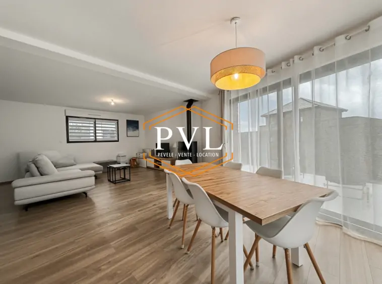 Maison 6 pièces 135 m² · à Mouchin · 135 m² · 445 000 €